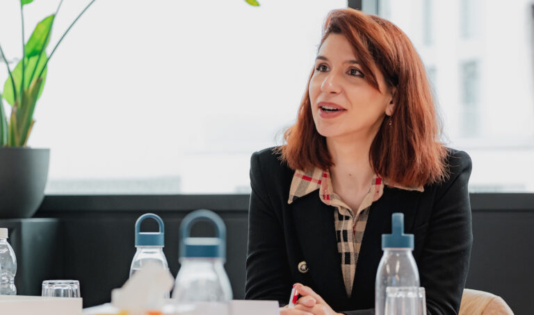 Delivering Online Coaching and Mentoring