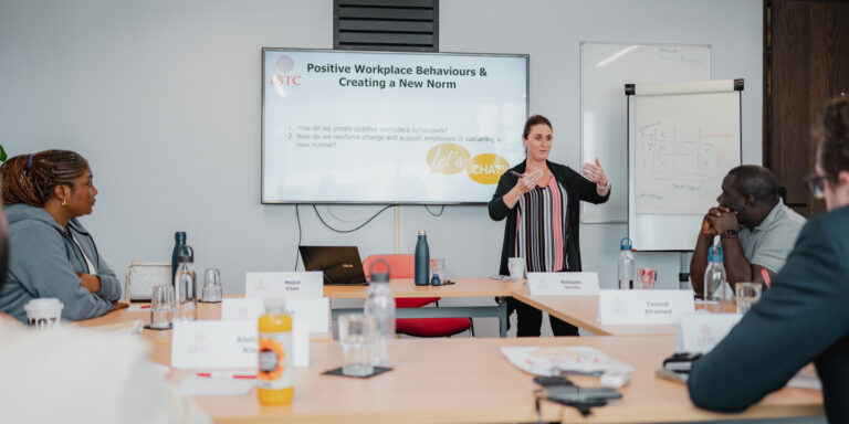 Mastering Leadership, Management and Business Strategy online course