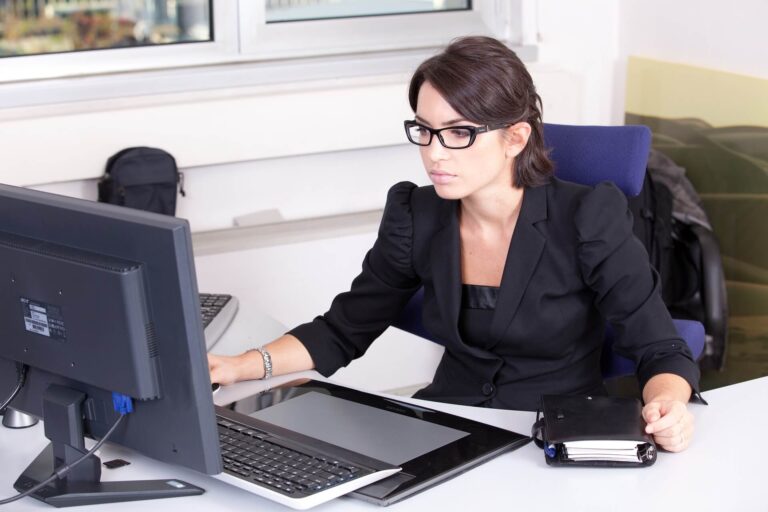 Five Skills to Master with a Professional Secretary Course